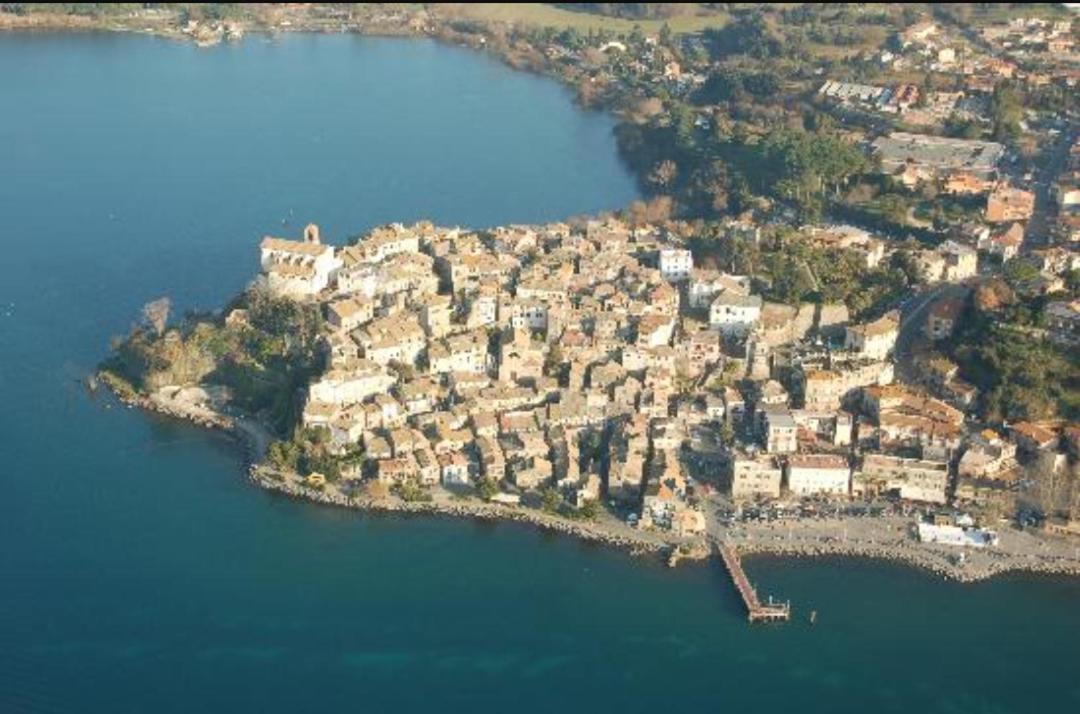 Il B&B Del Lago Anguillara Sabazia Habitación foto